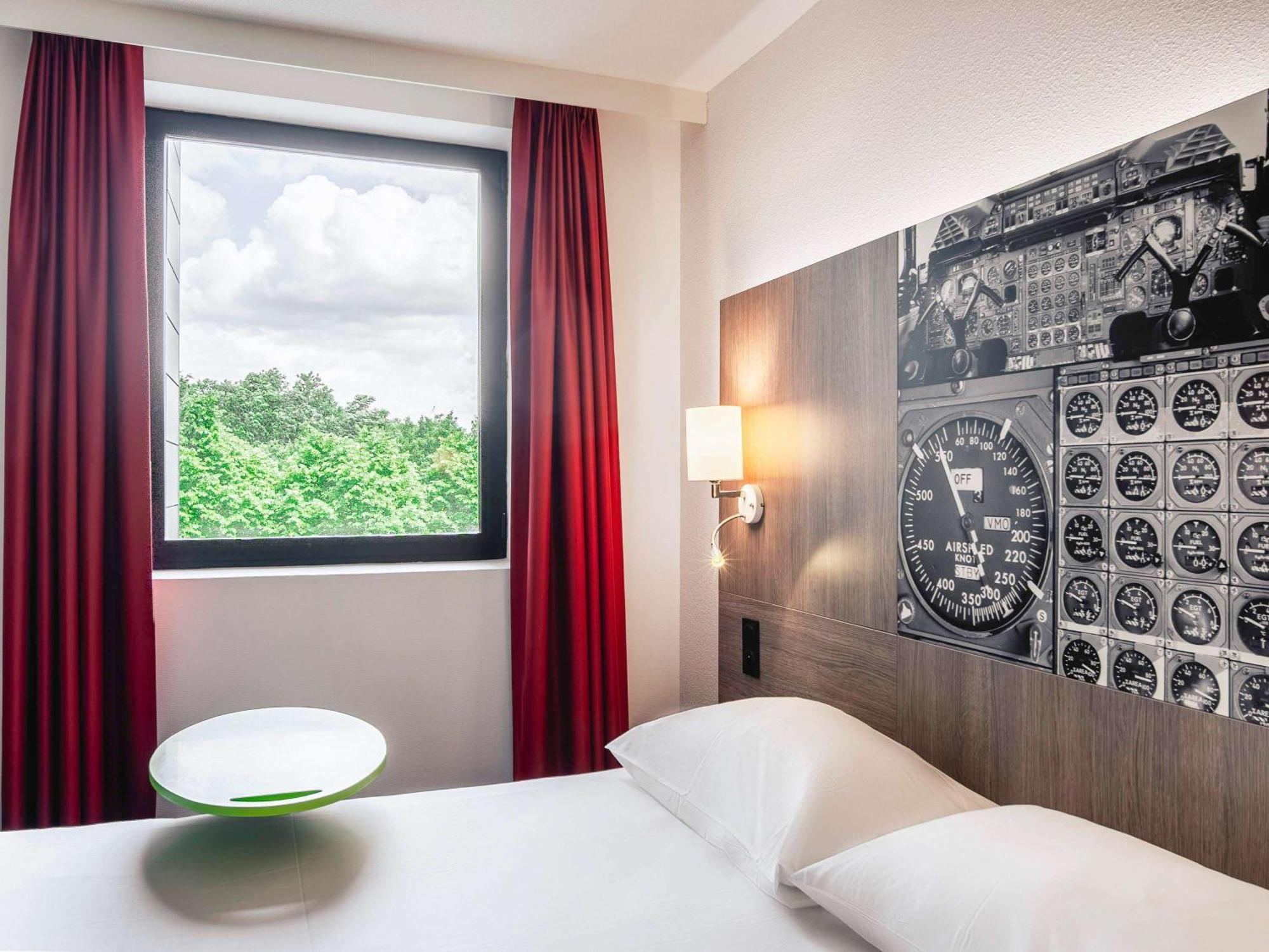 Ibis Styles Toulouse Cite Espace Exterior foto
